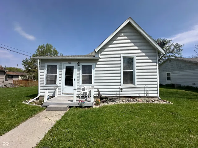 $184,900 | 106 Main Street, New Market, IN 47965