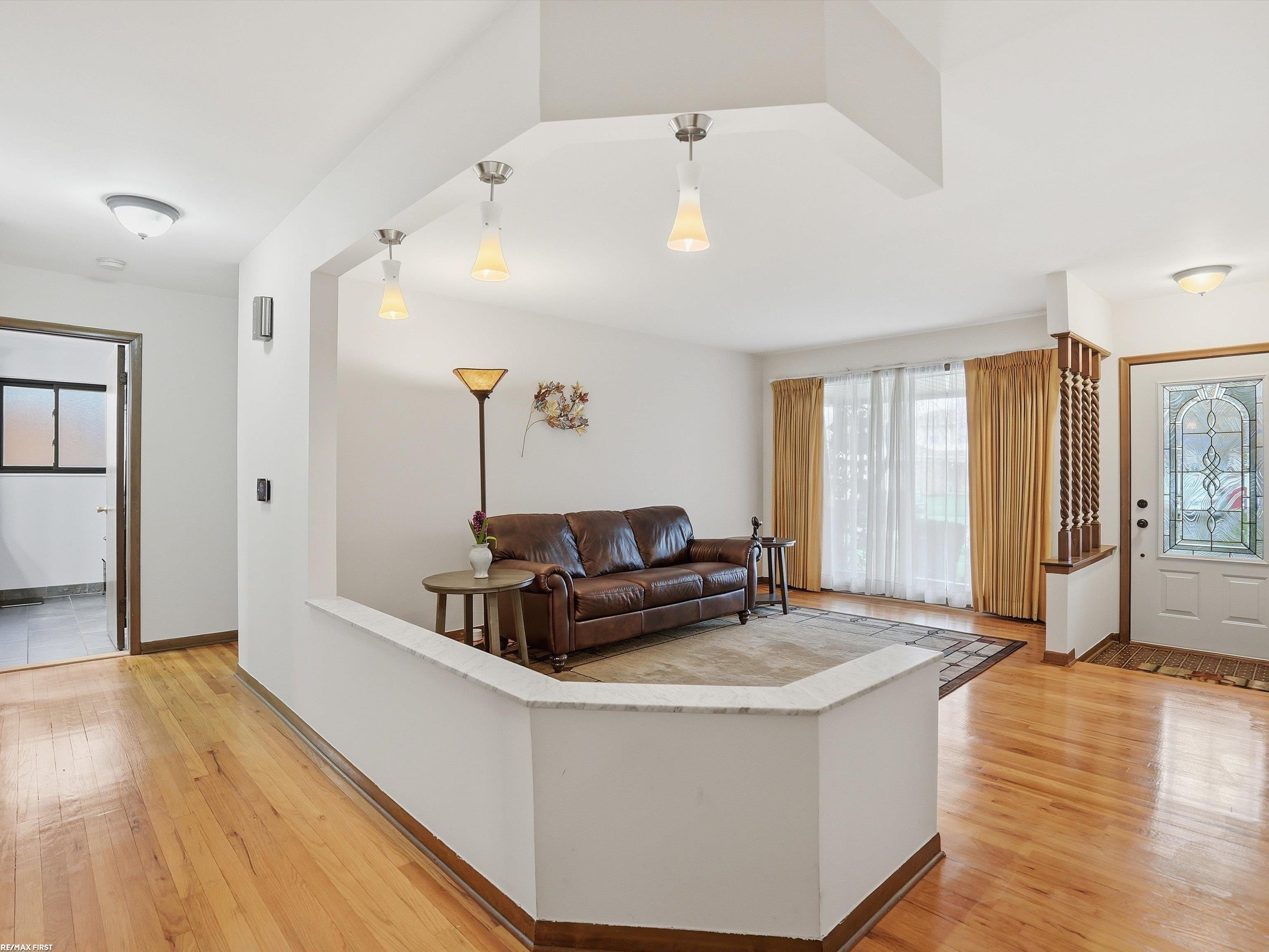 47431 Kathleen Road Macomb, MI 48044 - Photo 22 of 50