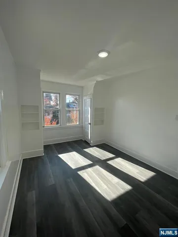 $3,200 | 114 Overlook Avenue, Unit 2, Belleville, NJ 07109