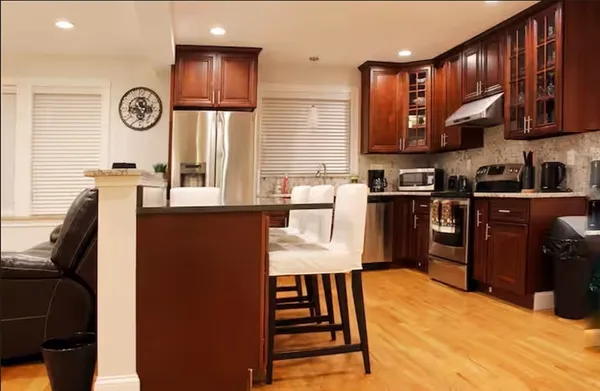 $4,000 | 12 Newhall Street, Quincy, MA 02171