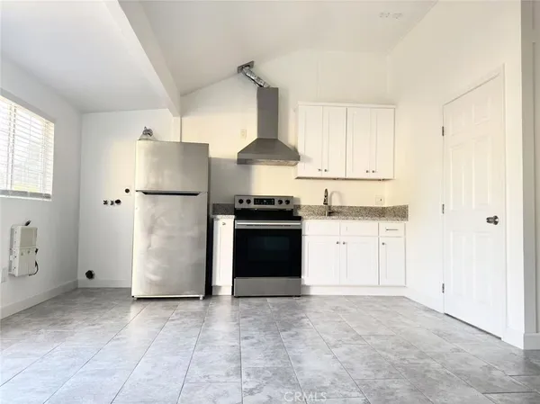 $1,900 | 3233 East Cameron Avenue, West Covina, CA 91791