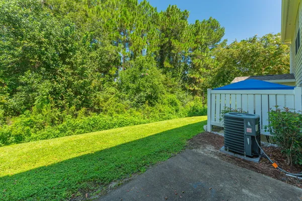 $1,350 | 535 Wingspan Way, Crestview, FL 32536