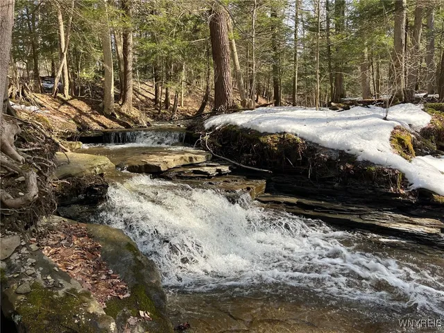 $189,900 | 1292 Halls Corners Road, Attica, NY 14011