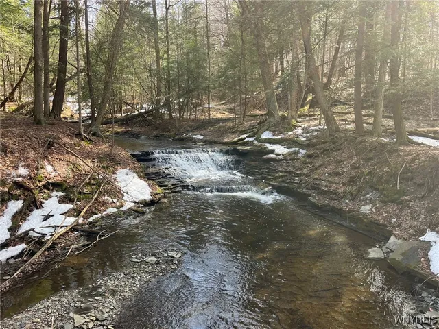 $189,900 | 1292 Halls Corners Road, Attica, NY 14011