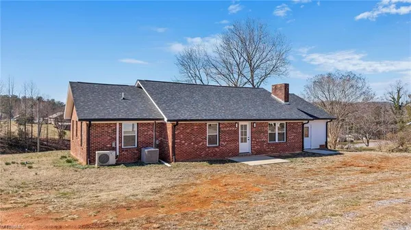 $359,900 | 3480 Highway 16, Millers Creek, NC 28651