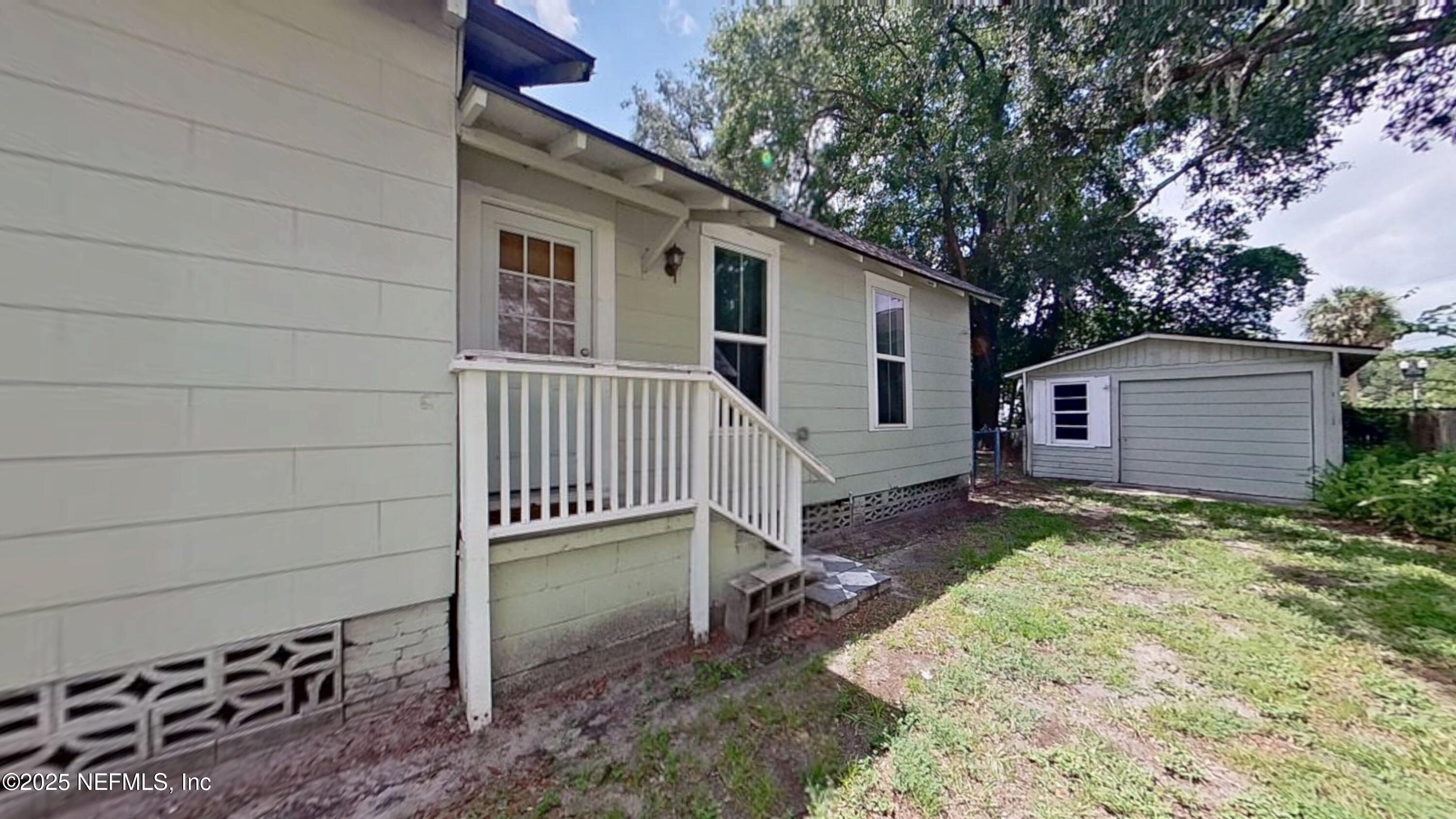 1844 Thacker Avenue Jacksonville, FL 32207 - Photo 20 of 26 08202025_200059