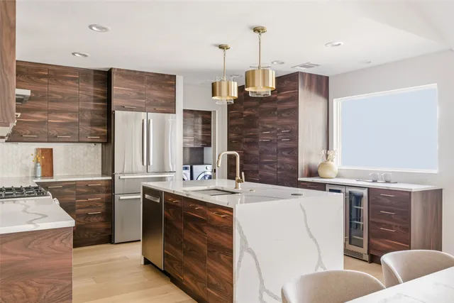 $1,695,000 | 2602 Bend Cove, Austin, TX 78704