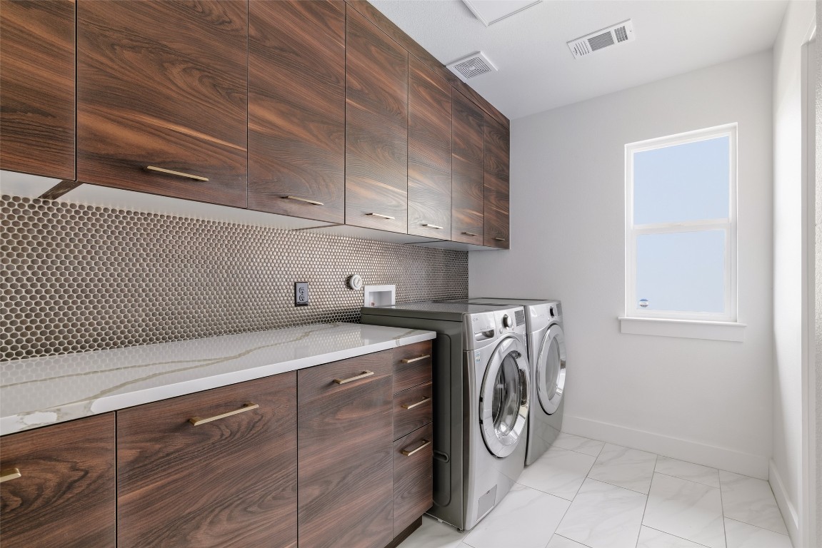 2602 Bend Cove Austin, TX 78704 - Photo 13 of 27