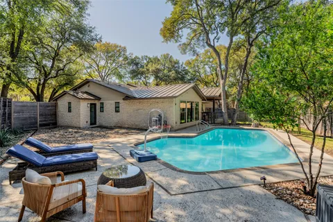 $1,695,000 | 2602 Bend Cove, Austin, TX 78704