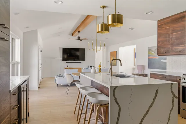 $1,695,000 | 2602 Bend Cove, Austin, TX 78704