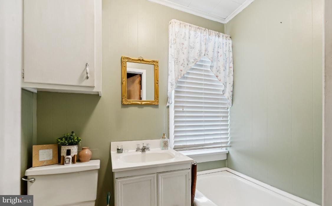 361 Democrat Road Gibbstown, NJ 08027 - Photo 8 of 12 Charming bath with vintage accents.
