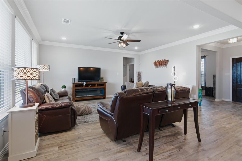 6343 Rustic Edge Street Godley, TX 76044 - Photo 12 of 37