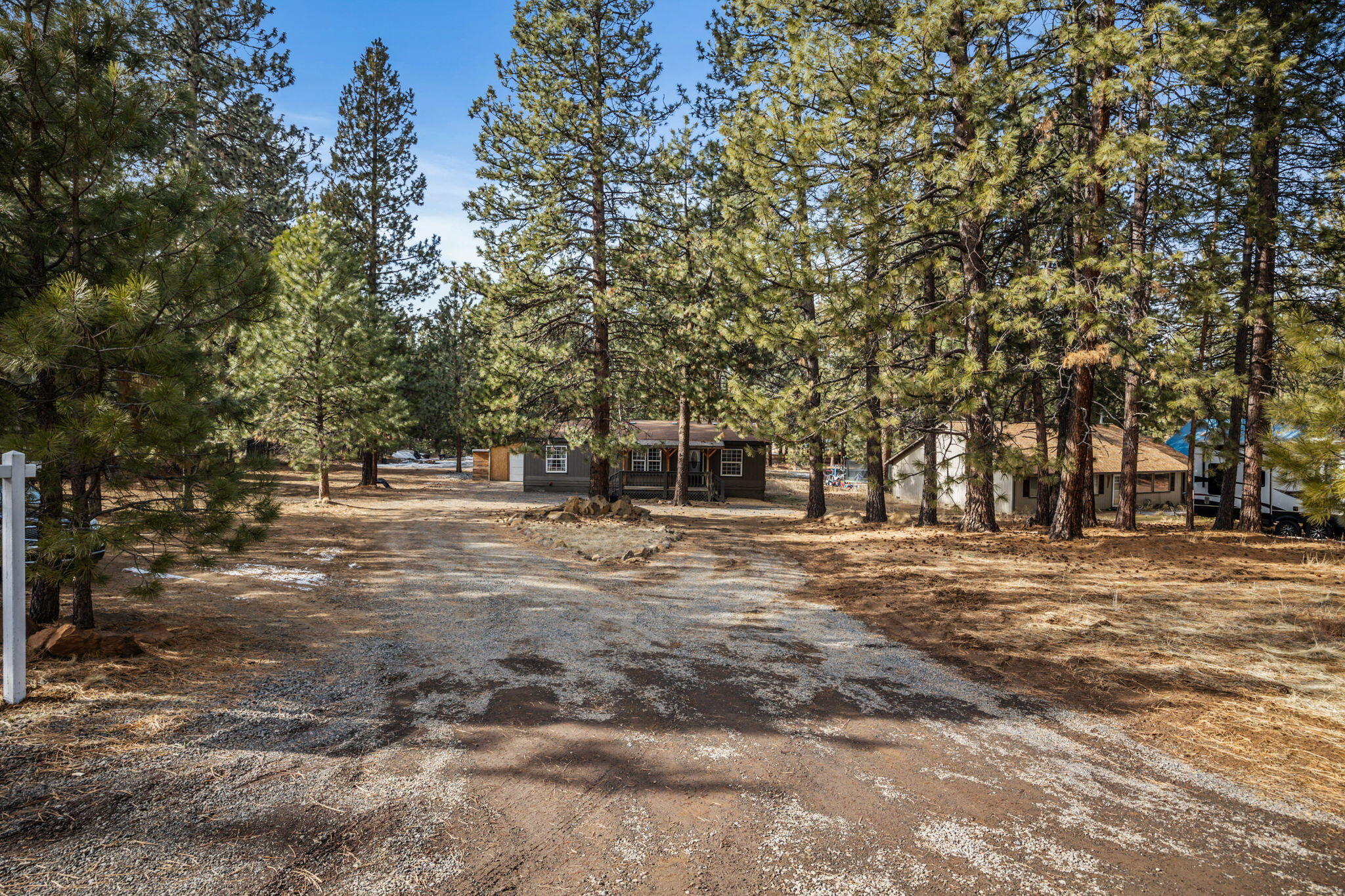 59657 Cheyenne Road Bend, OR 97702 - Photo 4 of 27 2023_02_16_59657_cheyenne_rd_bend-1