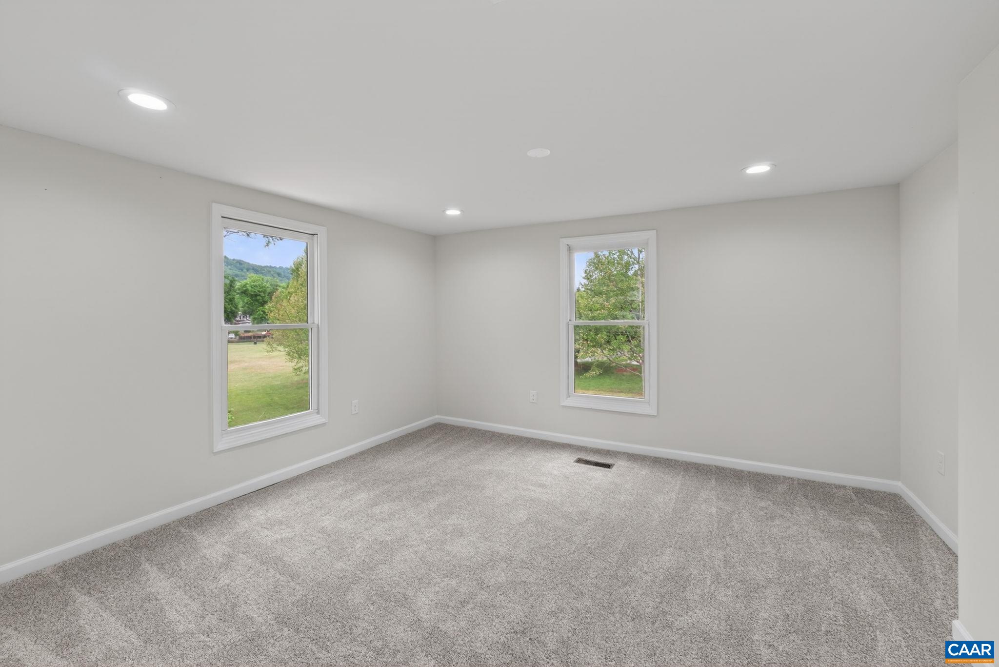 908 Rives Street Charlottesville, VA 22902 - Photo 13 of 34