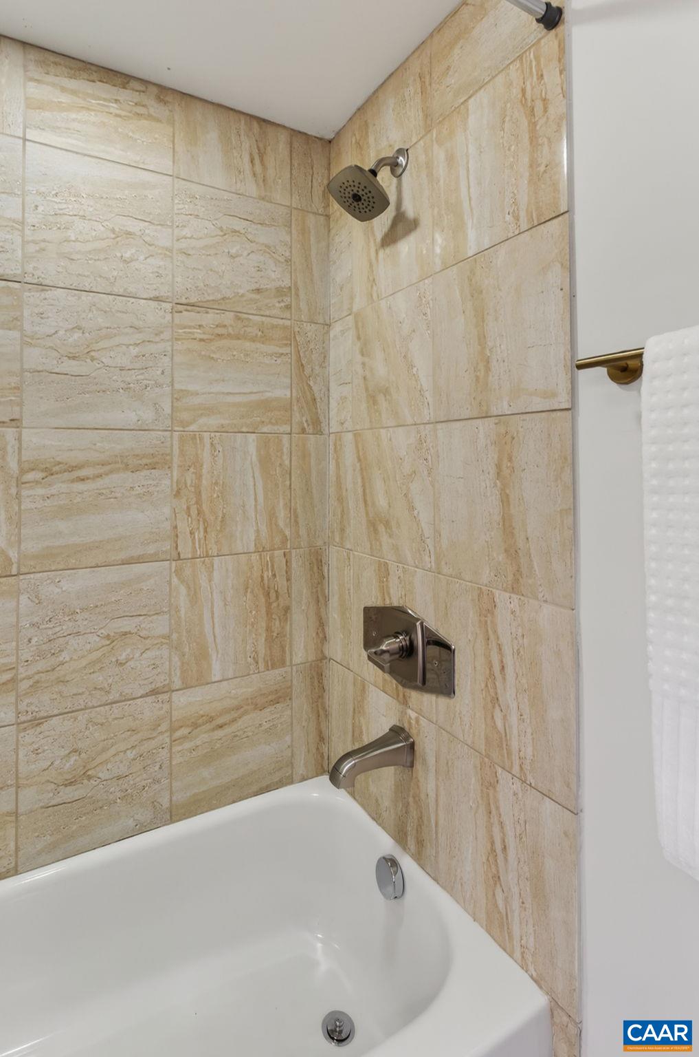 908 Rives Street Charlottesville, VA 22902 - Photo 17 of 34