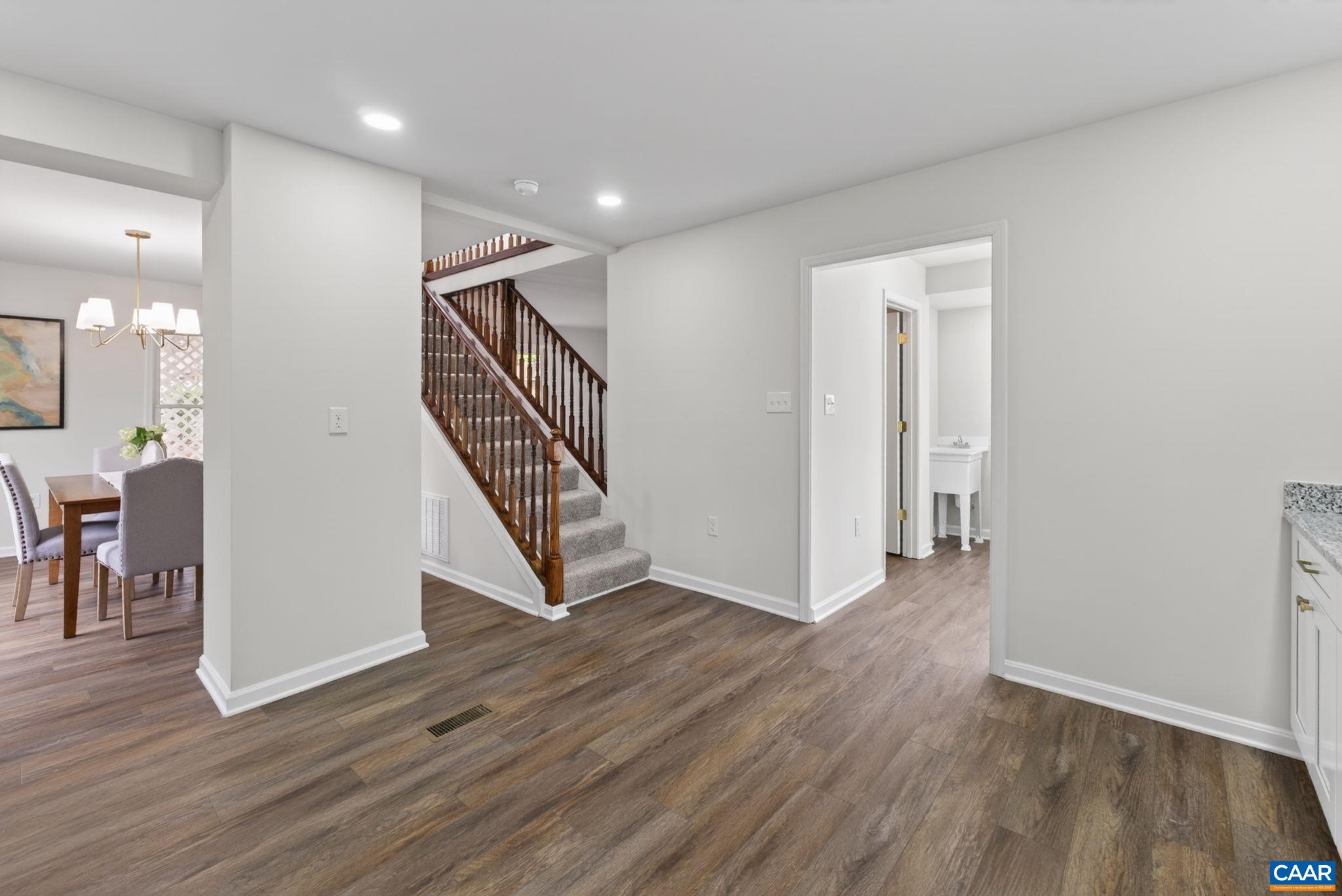 908 Rives Street Charlottesville, VA 22902 - Photo 10 of 34