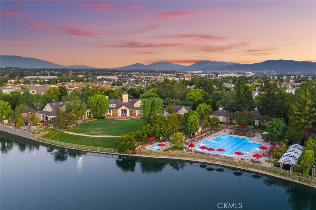 28889 Edenton Way Temecula, CA 92591 - Photo 50 of 56 Cluhouse with event center, spa, fabulous pool with small cabanas including a tot area with water features!