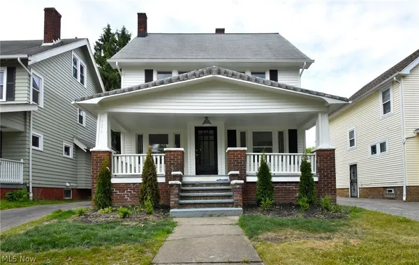 $275,000 | 3278 East Overlook Road, Cleveland Heights, OH 44118