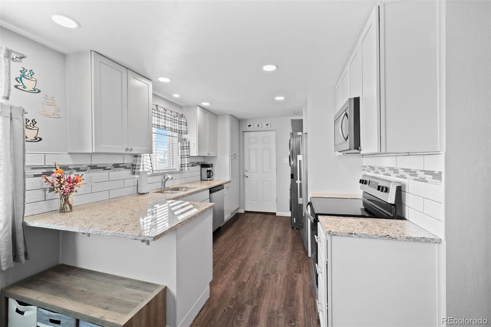 4693 Dudley Street Wheat Ridge, CO 80033 - Photo 7 of 36