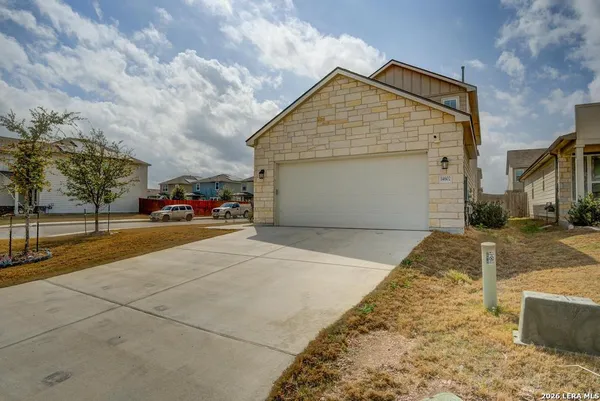 $2,300 | 14602 Sweet Clover, San Antonio, TX 78253