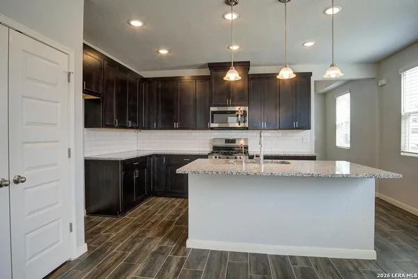 $2,300 | 14602 Sweet Clover, San Antonio, TX 78253
