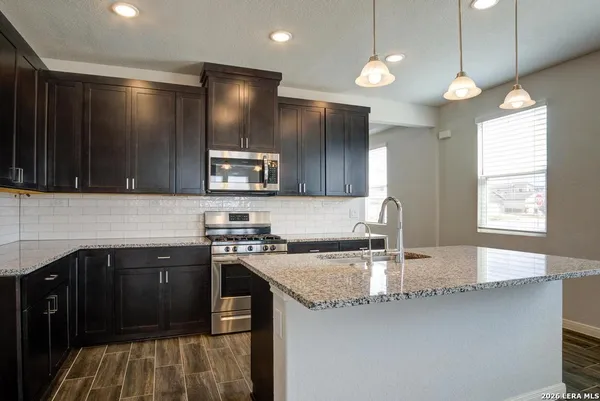 $2,300 | 14602 Sweet Clover, San Antonio, TX 78253