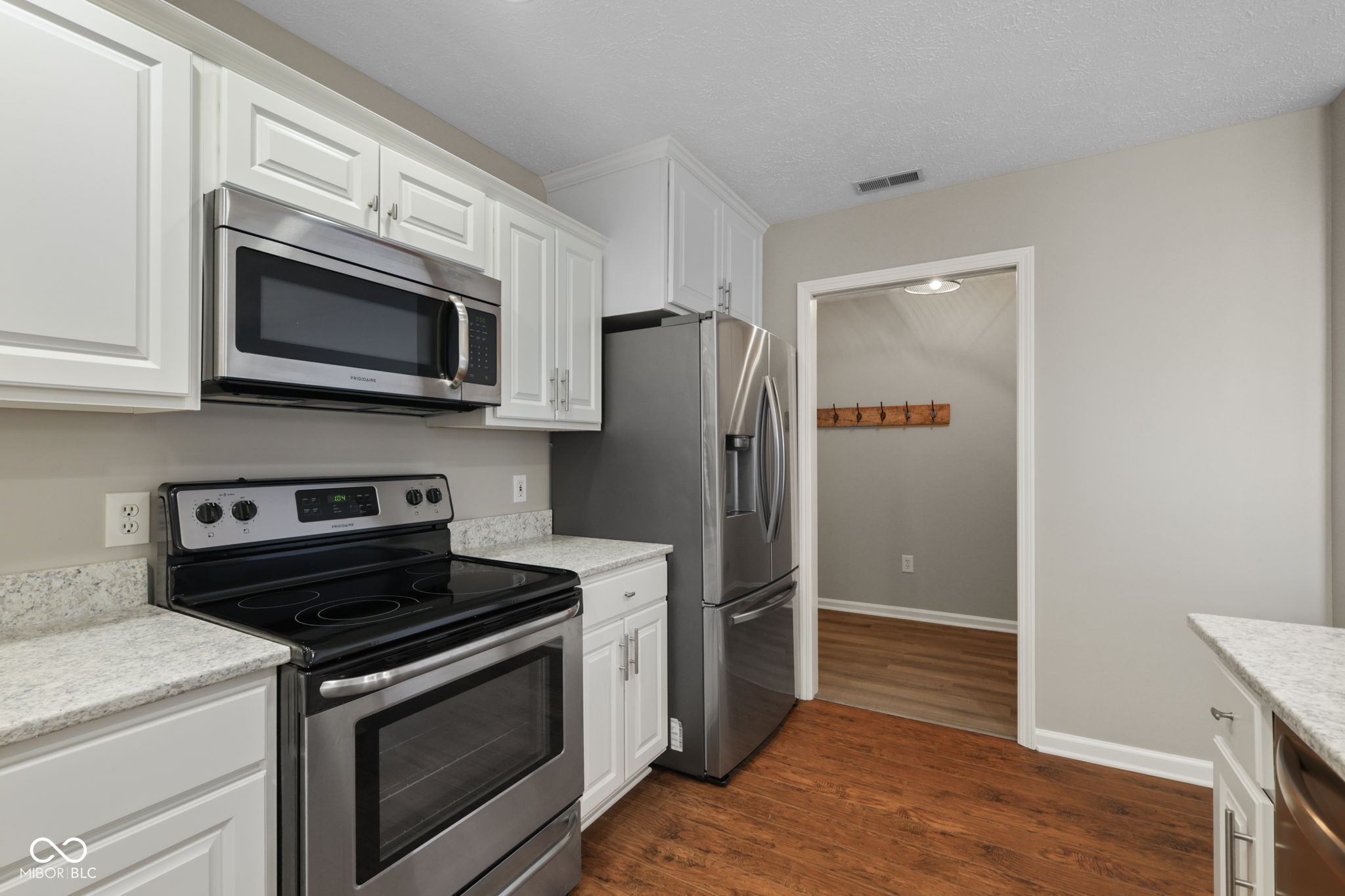 2712 Reflection Way Greenwood, IN 46143 - Photo 15 of 34