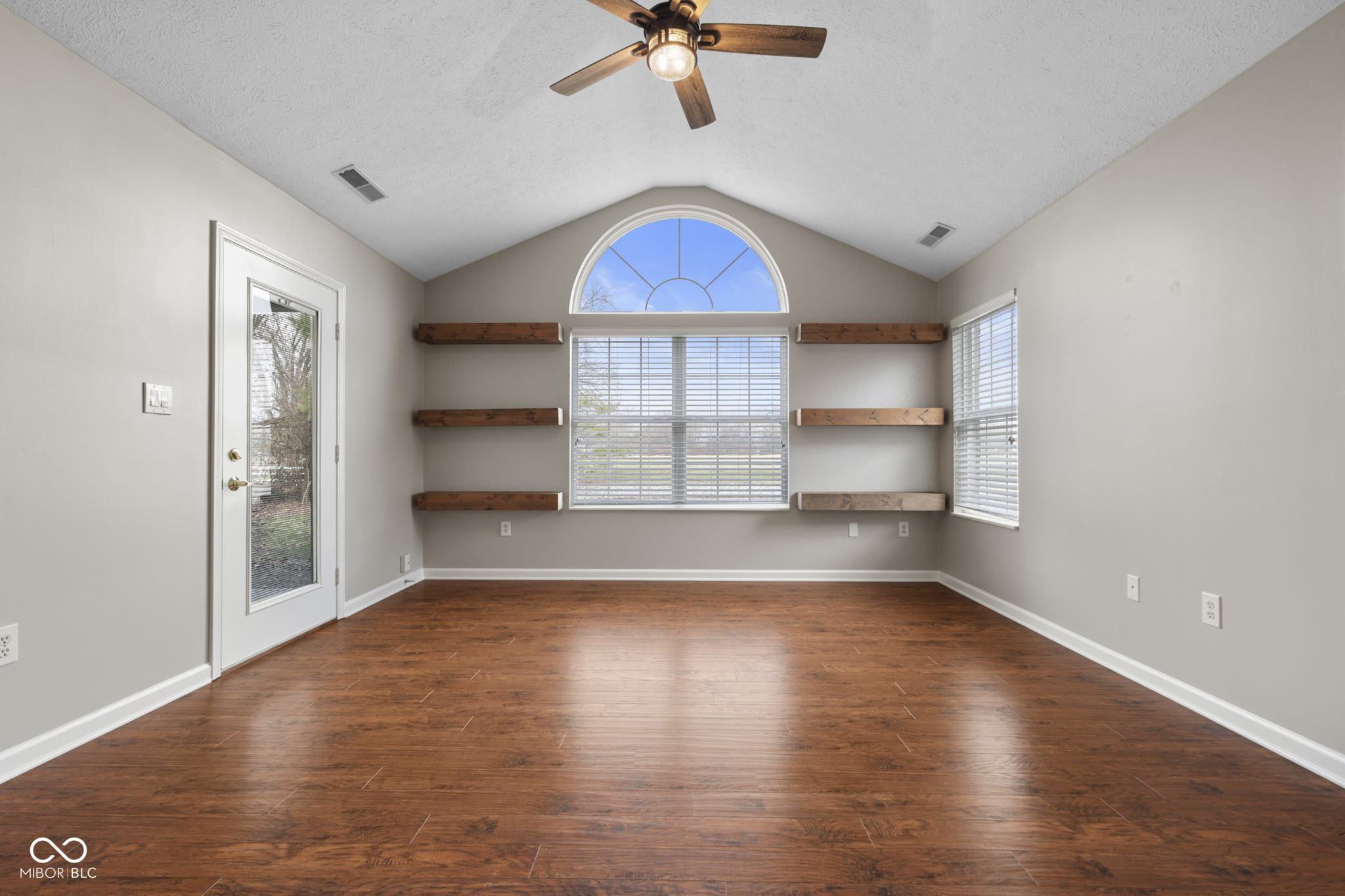 2712 Reflection Way Greenwood, IN 46143 - Photo 9 of 34