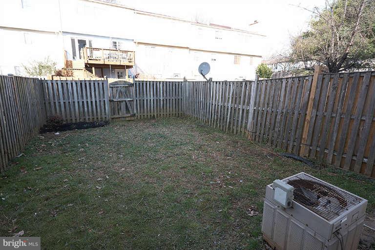 16 Farmcrest Court Silver Spring, MD 20905 - Photo 15 of 15 Backyard