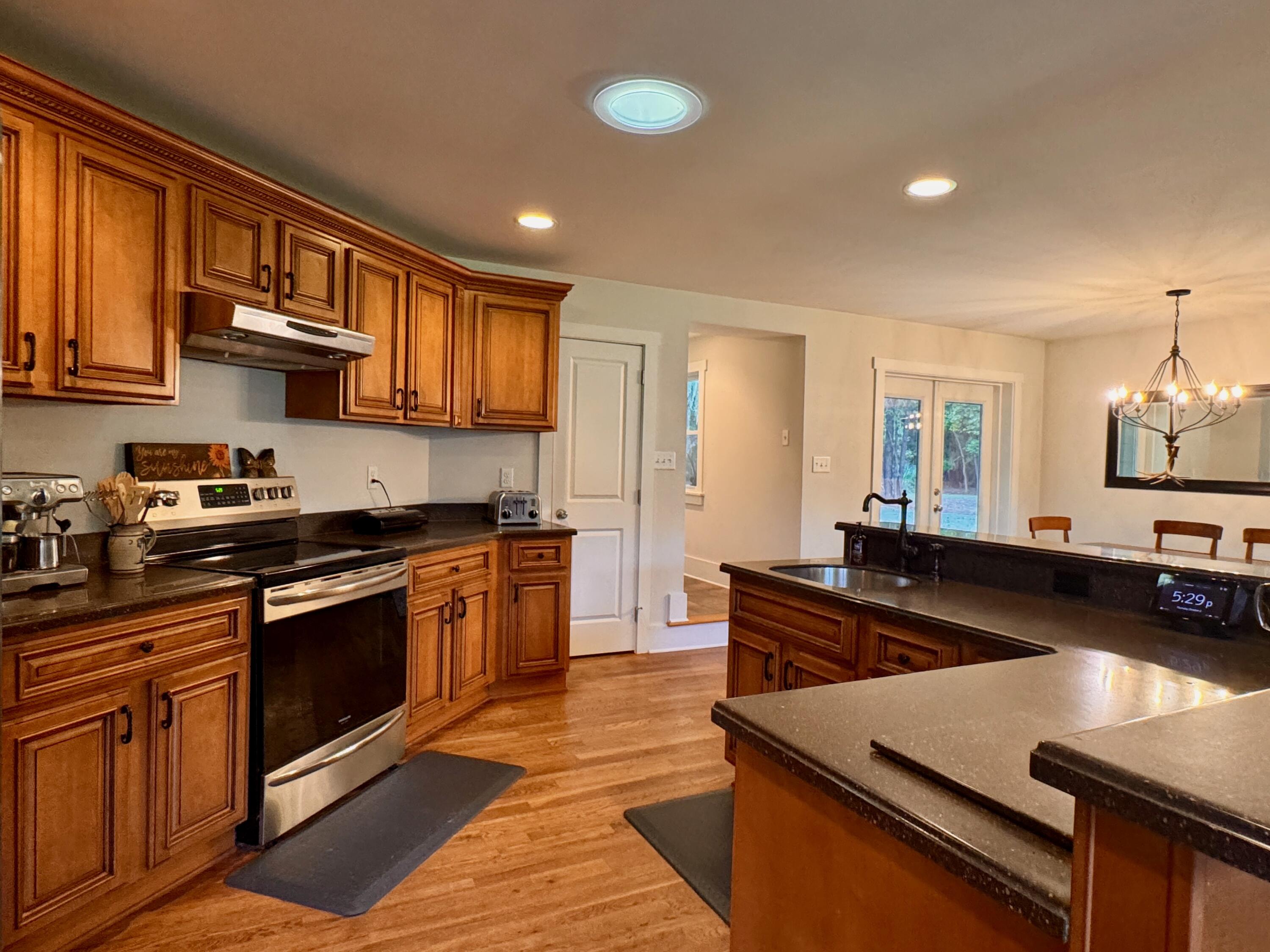 3033 State Rd S-10-1632 Johns Island, SC 29455 - Photo 11 of 38 1l-klitchen