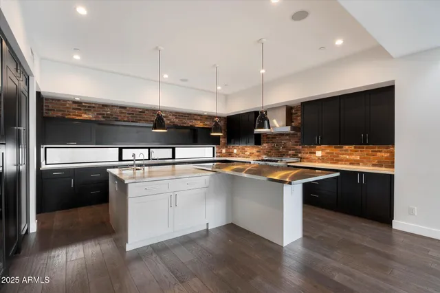 $12,500 | 4525 North 36th Way, Phoenix, AZ 85018