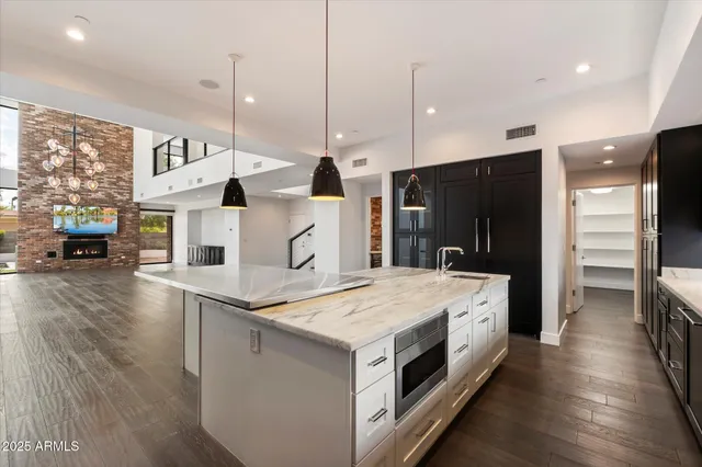 $12,500 | 4525 North 36th Way, Phoenix, AZ 85018