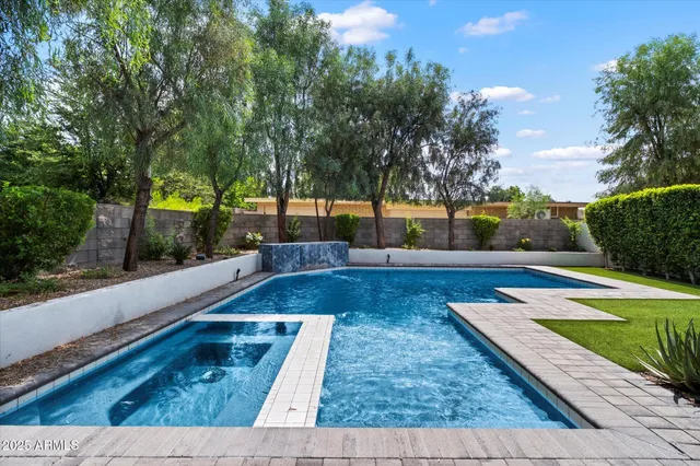 $12,500 | 4525 North 36th Way, Phoenix, AZ 85018