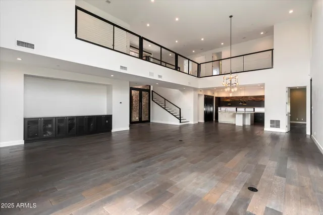 $12,500 | 4525 North 36th Way, Phoenix, AZ 85018