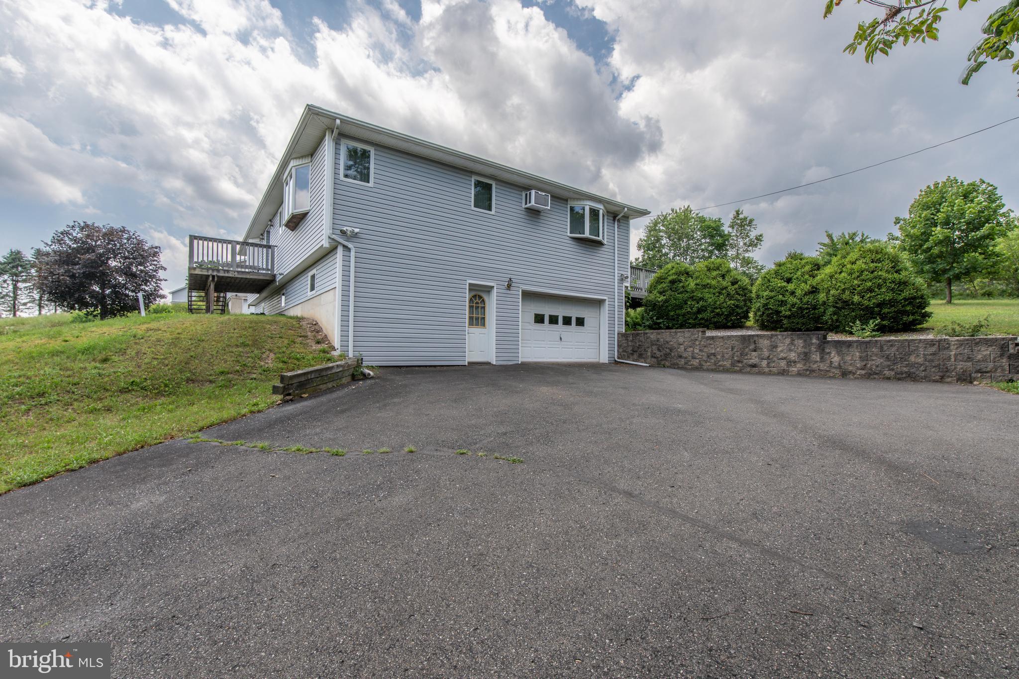 379 Golf Road Tamaqua, PA 18252 - Photo 28 of 33 Gallery Image 28
