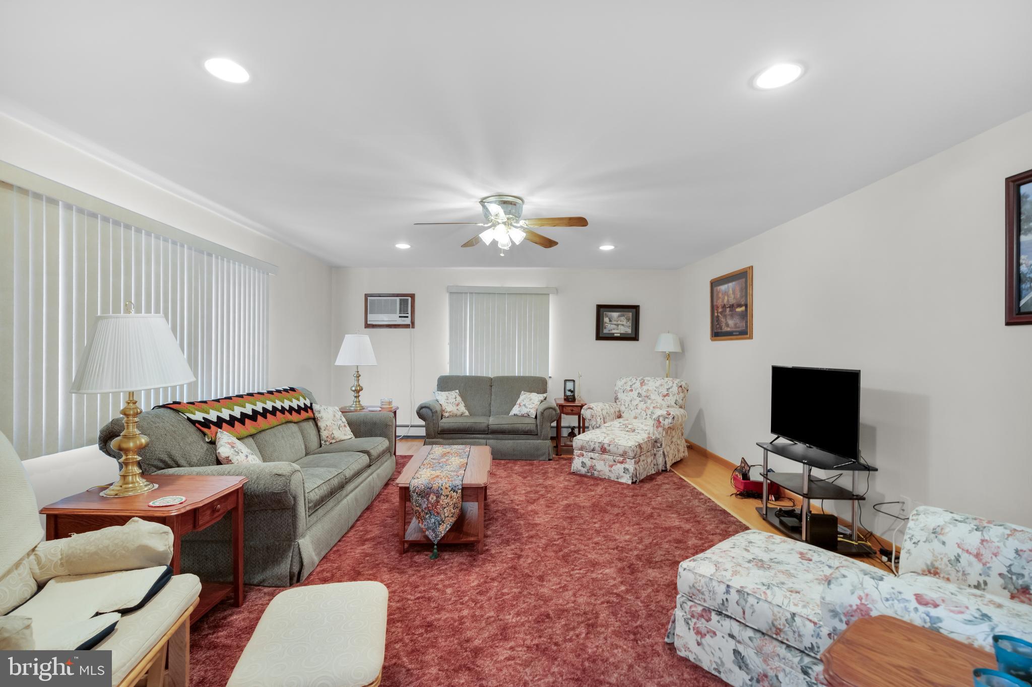 379 Golf Road Tamaqua, PA 18252 - Photo 3 of 33 Gallery Image 3