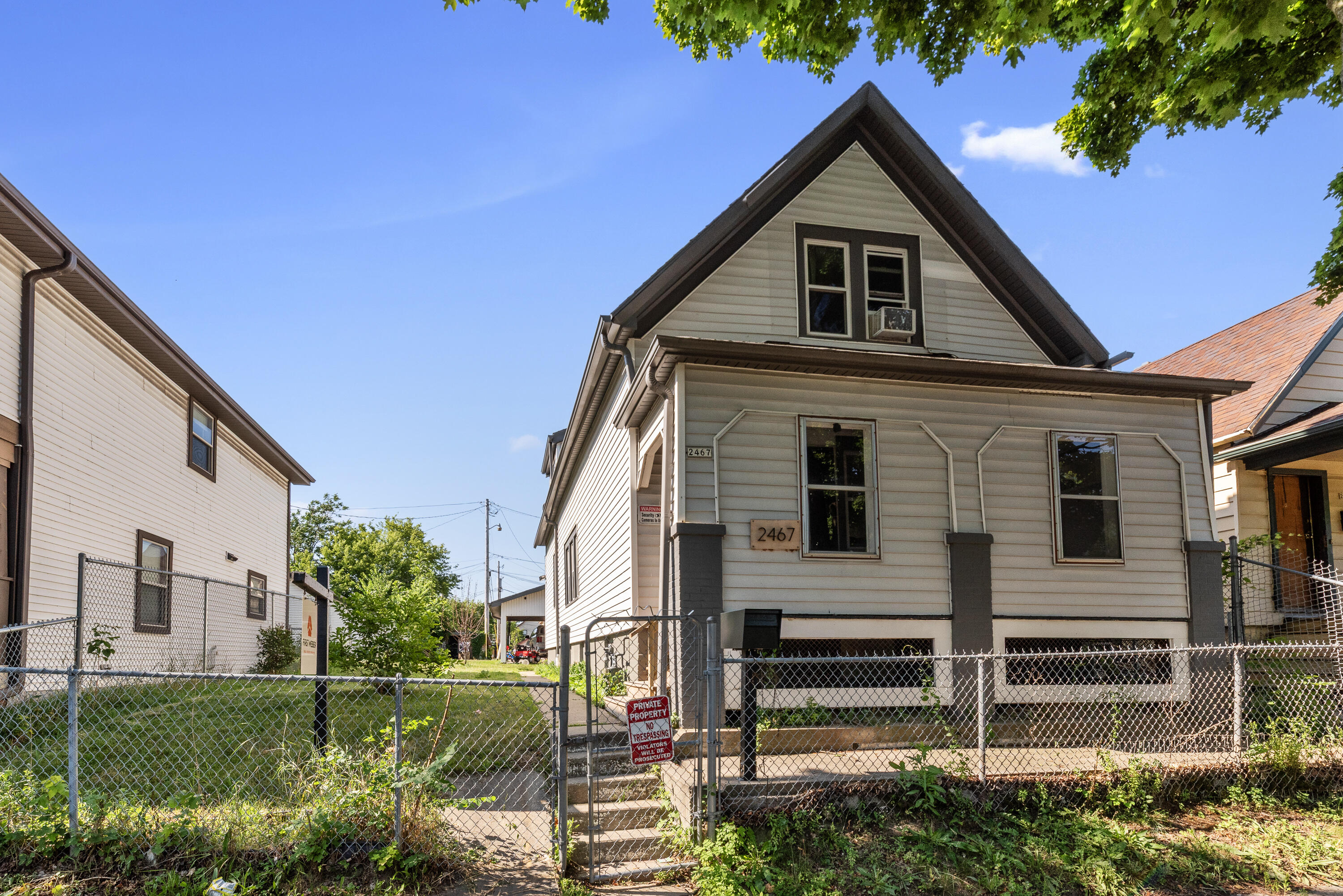 2467 West Cherry Street Milwaukee, WI 53205 - Photo 24 of 25 2467 W Cherry St-24