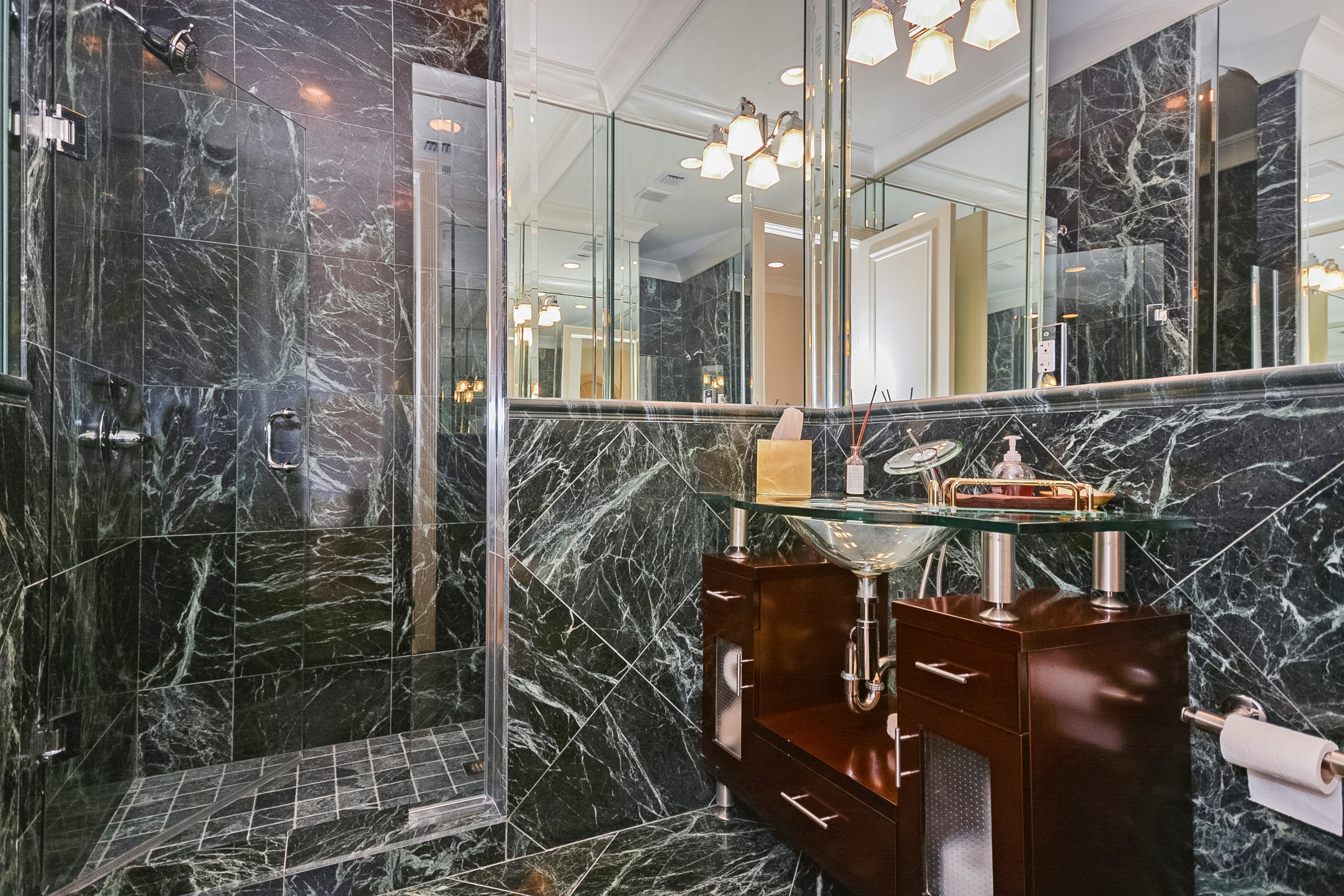 7269 Queenferry Circle Boca Raton, FL 33496 - Photo 32 of 67 bathroom