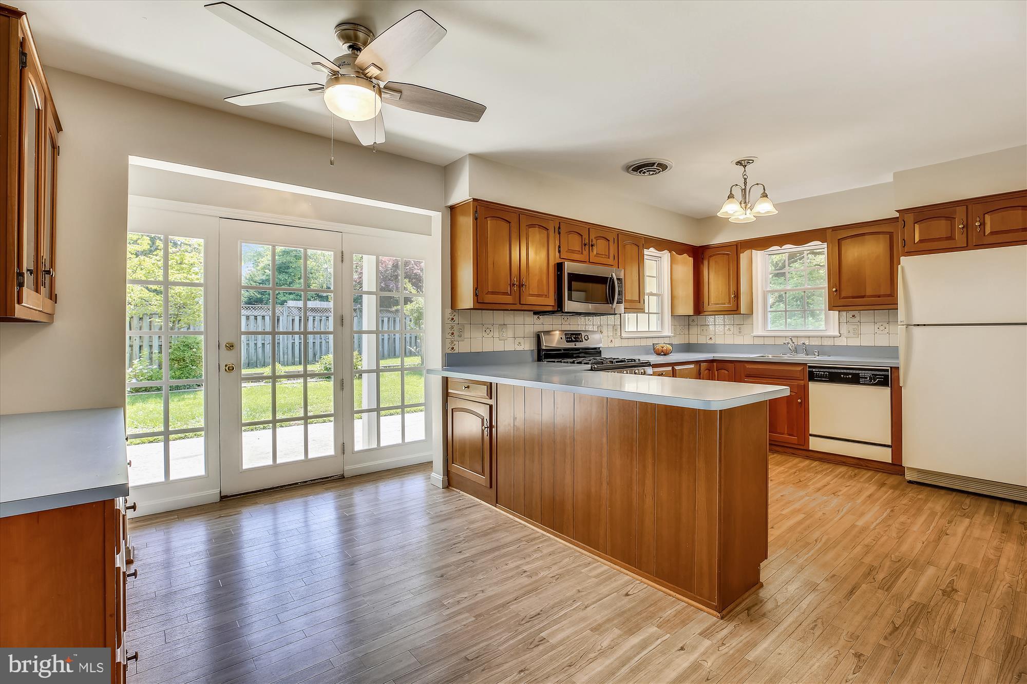13612 Middlevale Lane Silver Spring, MD 20906 - Photo 10 of 71 Breakfast room