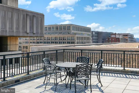 $725,000 | 915 E Street Northwest, Unit 1105, Washington, DC 20004
