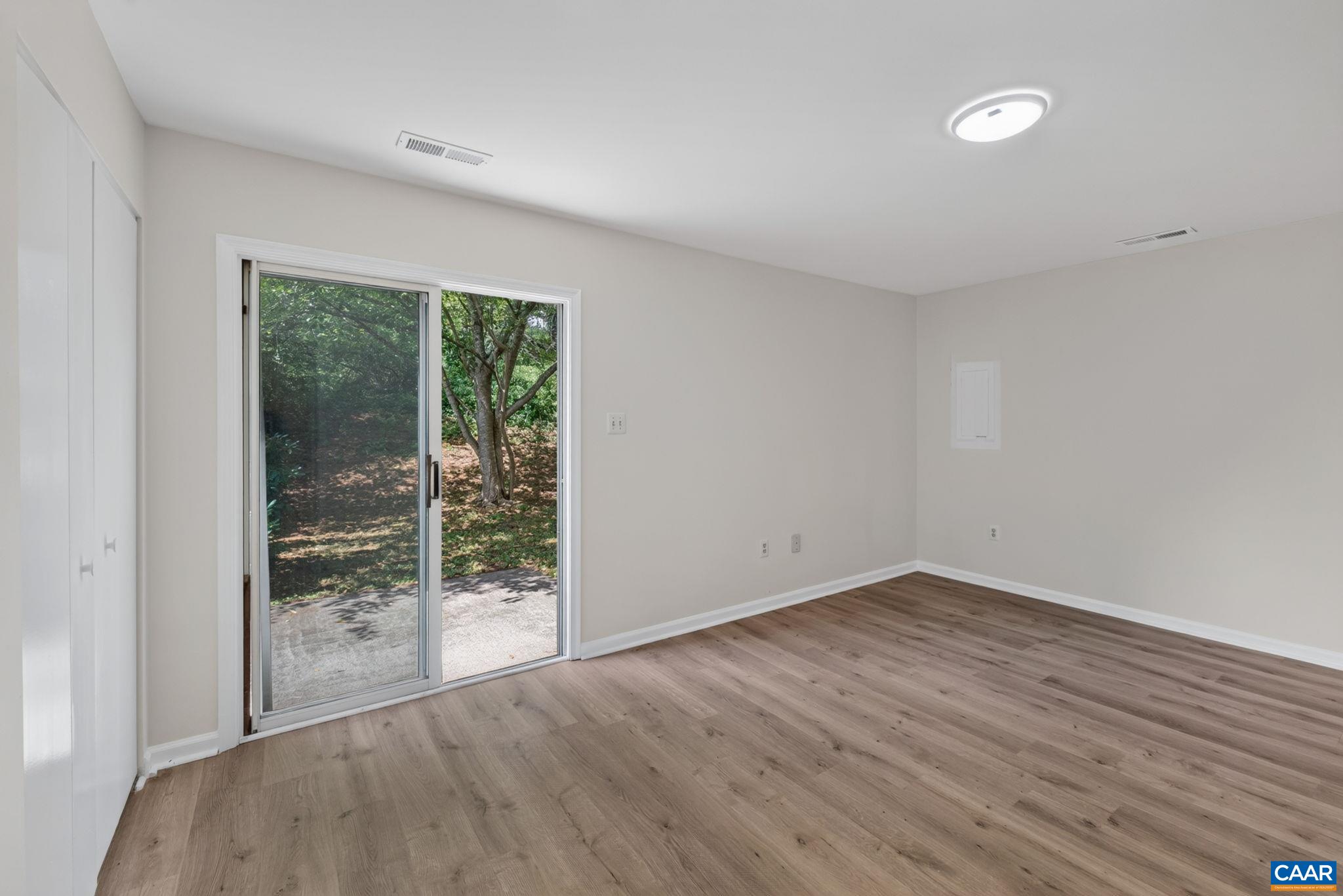 435 Riverside Avenue Charlottesville, VA 22902 - Photo 17 of 31