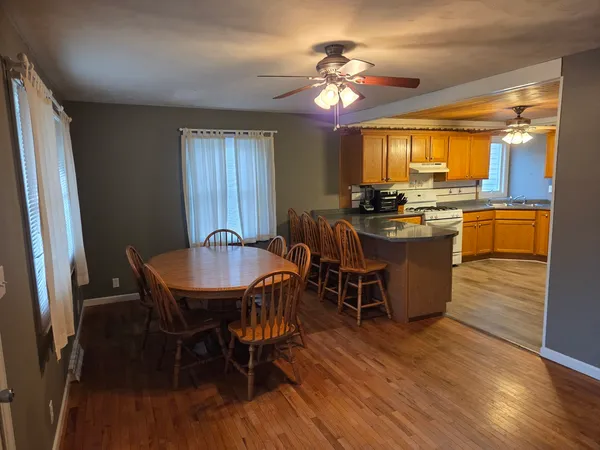 $230,000 | 201 East Cleveland Street, Heyworth, IL 61745