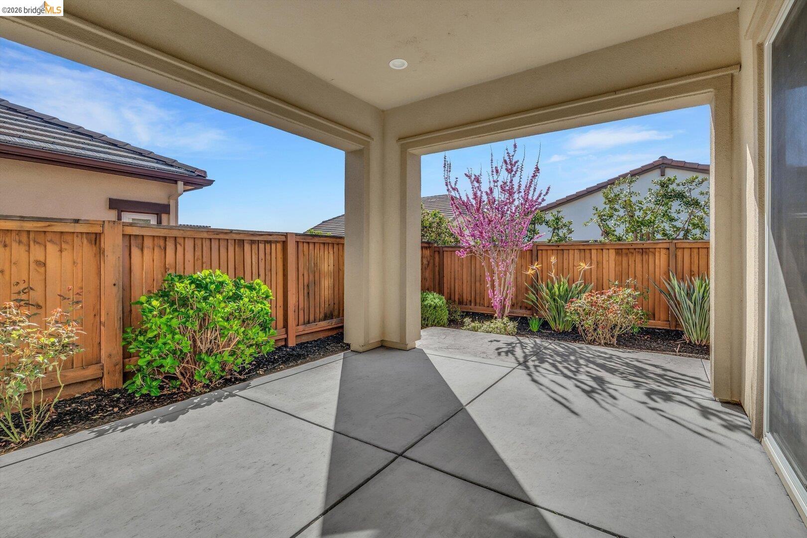 2002 Tempranillo Lane Brentwood, CA 94513 - Photo 27 of 39