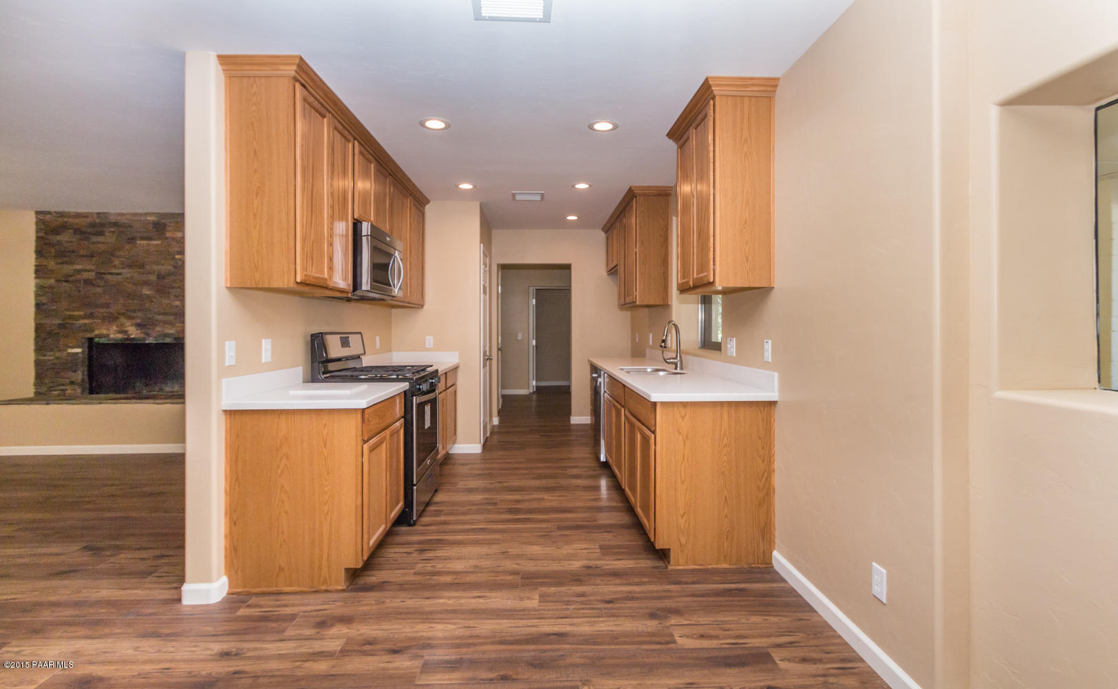 1333 Linden Road Prescott, AZ 86303 - Photo 4 of 15 004_Kitchen
