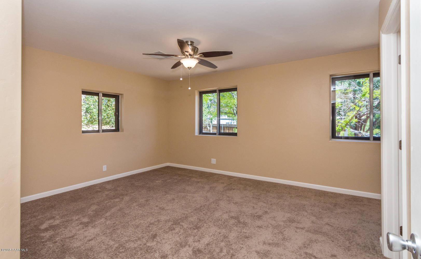 1333 Linden Road Prescott, AZ 86303 - Photo 6 of 15 006_Master Bedroom