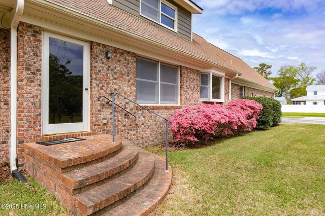 $1,550,000 | 1630 North 20th Street, Morehead City, NC 28557