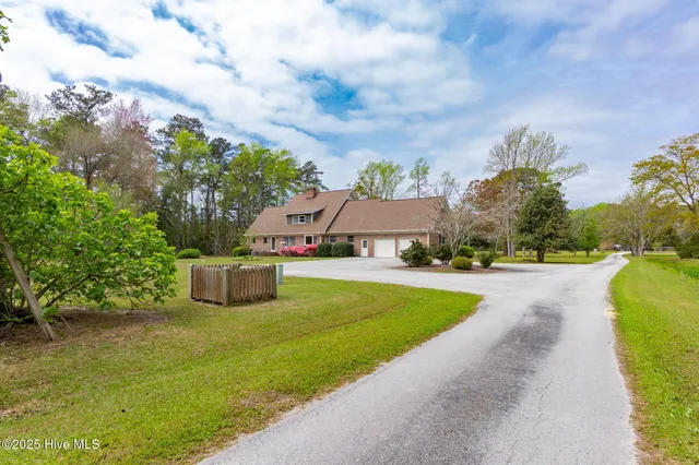 $1,550,000 | 1630 North 20th Street, Morehead City, NC 28557