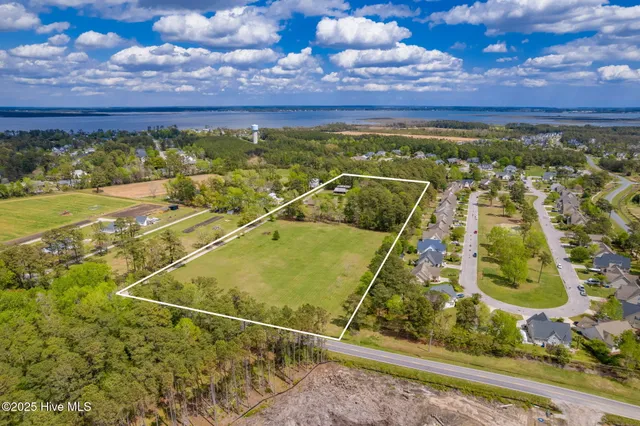 $1,550,000 | 1630 North 20th Street, Morehead City, NC 28557