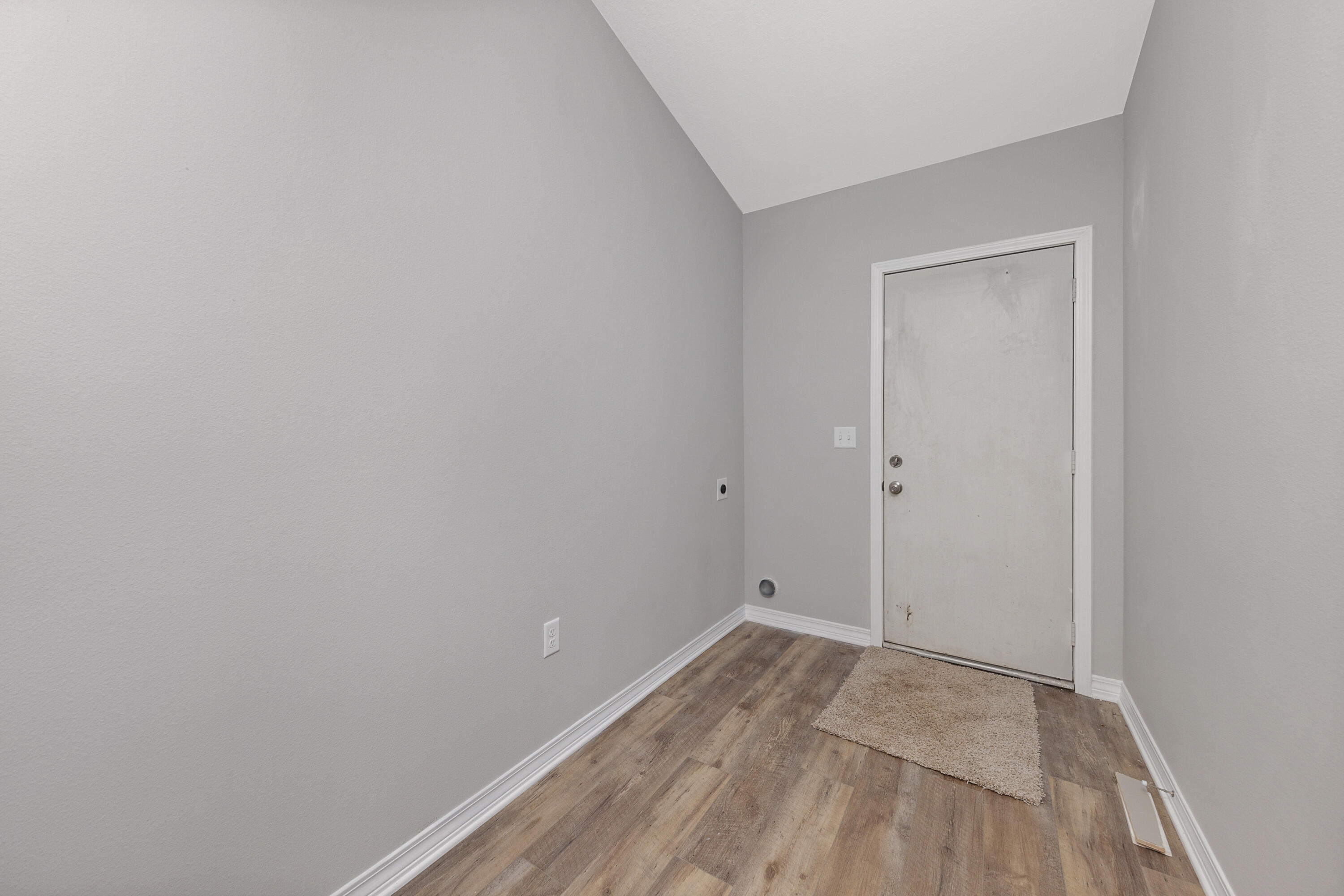 1207 Walter Avenue Crestview, FL 32536 - Photo 17 of 23 a view of room with window