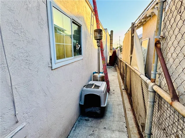 $899,000 | 3439 Siskiyou Street, Los Angeles, CA 90023